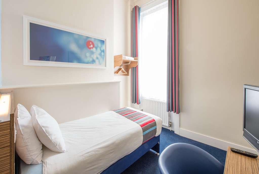 Travelodge Redhill Redhill  Quarto foto